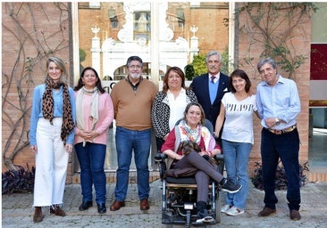 Los síntomas más frecuentes con que se manifiesta la ELA