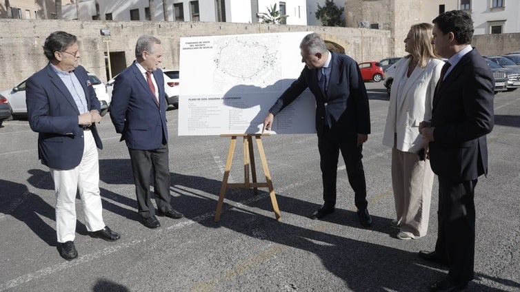 El aparcamiento de la Torre de la Plata se prorroga hasta diciembre y se convertirá en el museo de las murallas de Sevilla