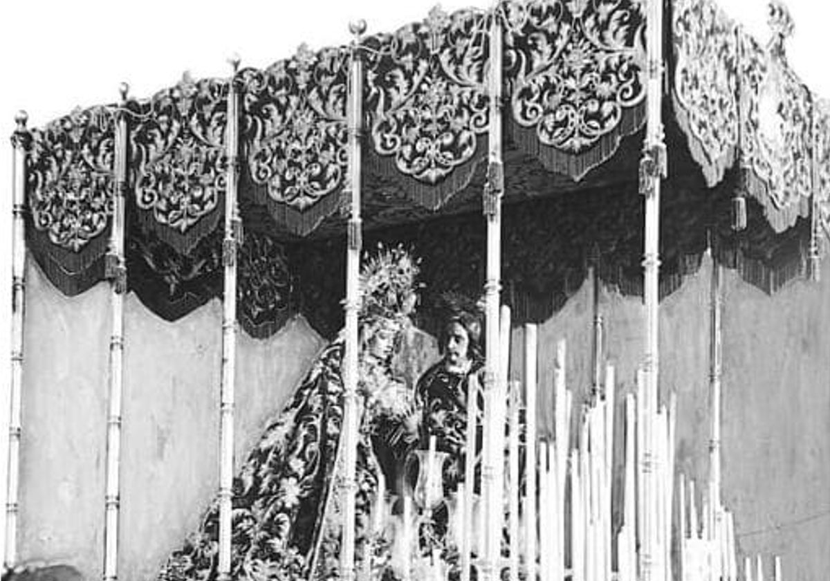 La Virgen de la Amargura, en su paso de palio, en 1914