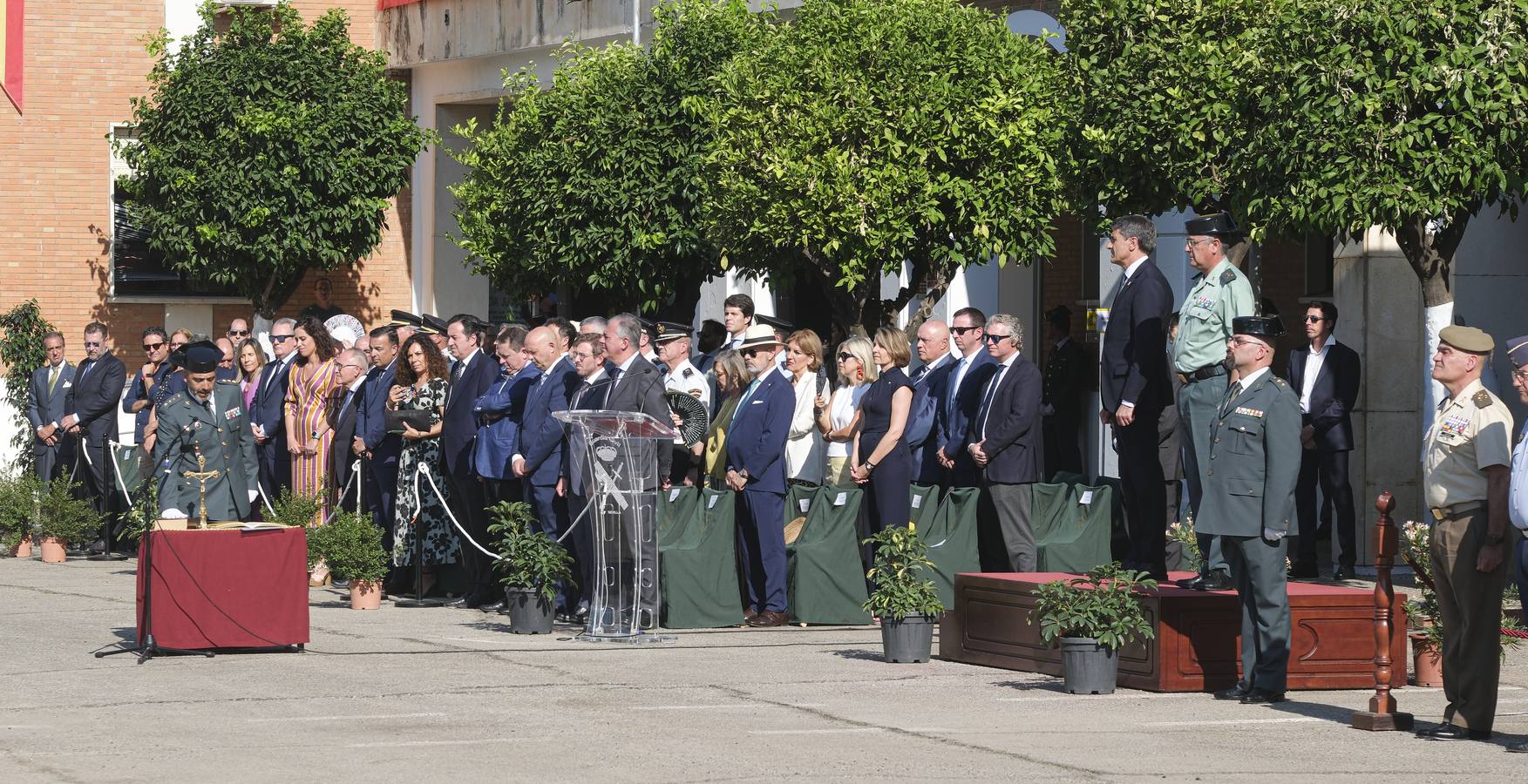 Toma de posesión del nuevo coronel jefe de la Guardia Civil