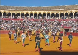 Un libro capta el alma de Sevilla a través de cientos de fotografías