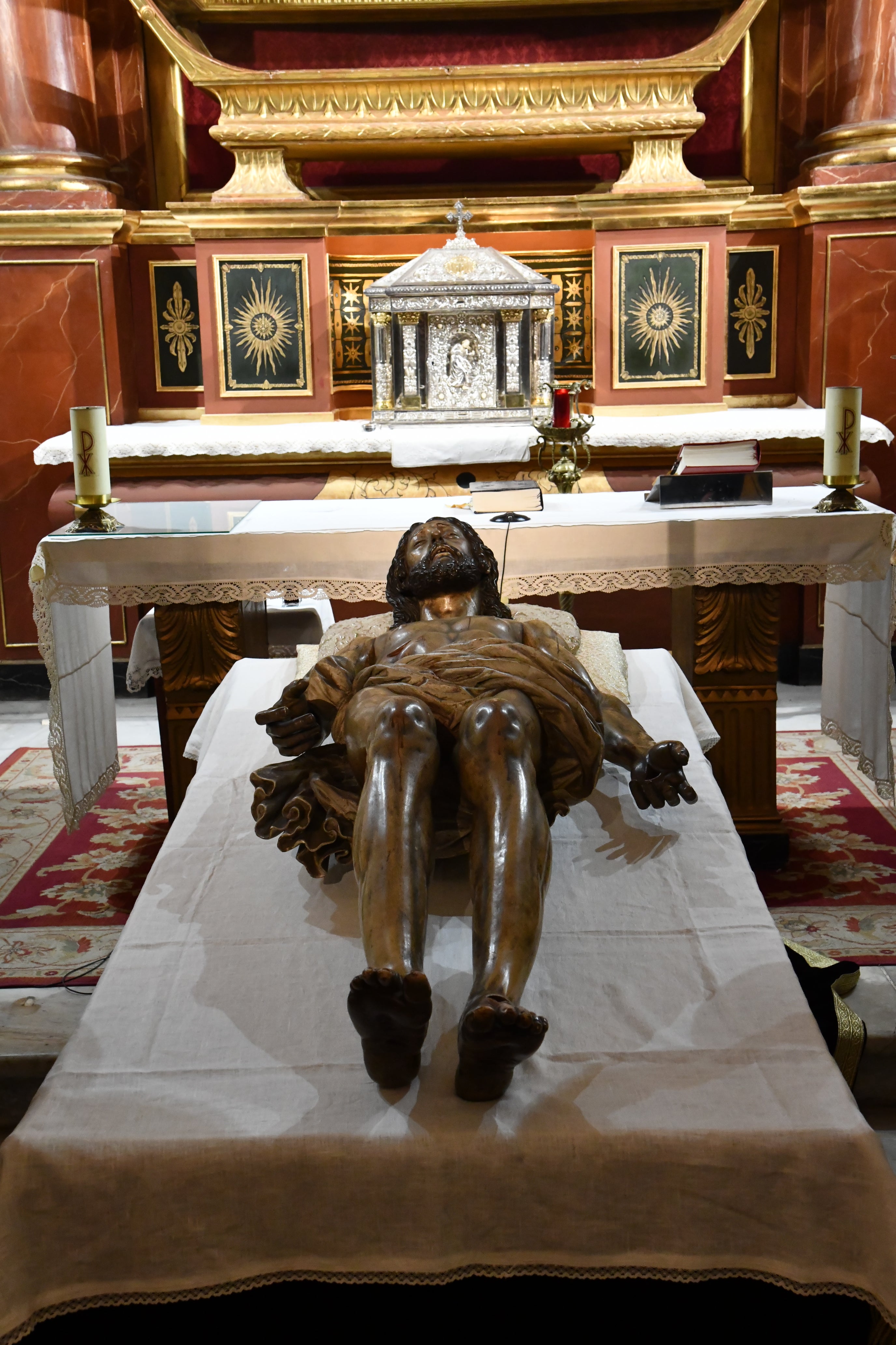 El Cristo Yacente del Santo Entierro