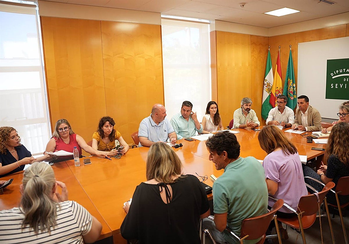 Reunión de los representantes de los municipios afectados