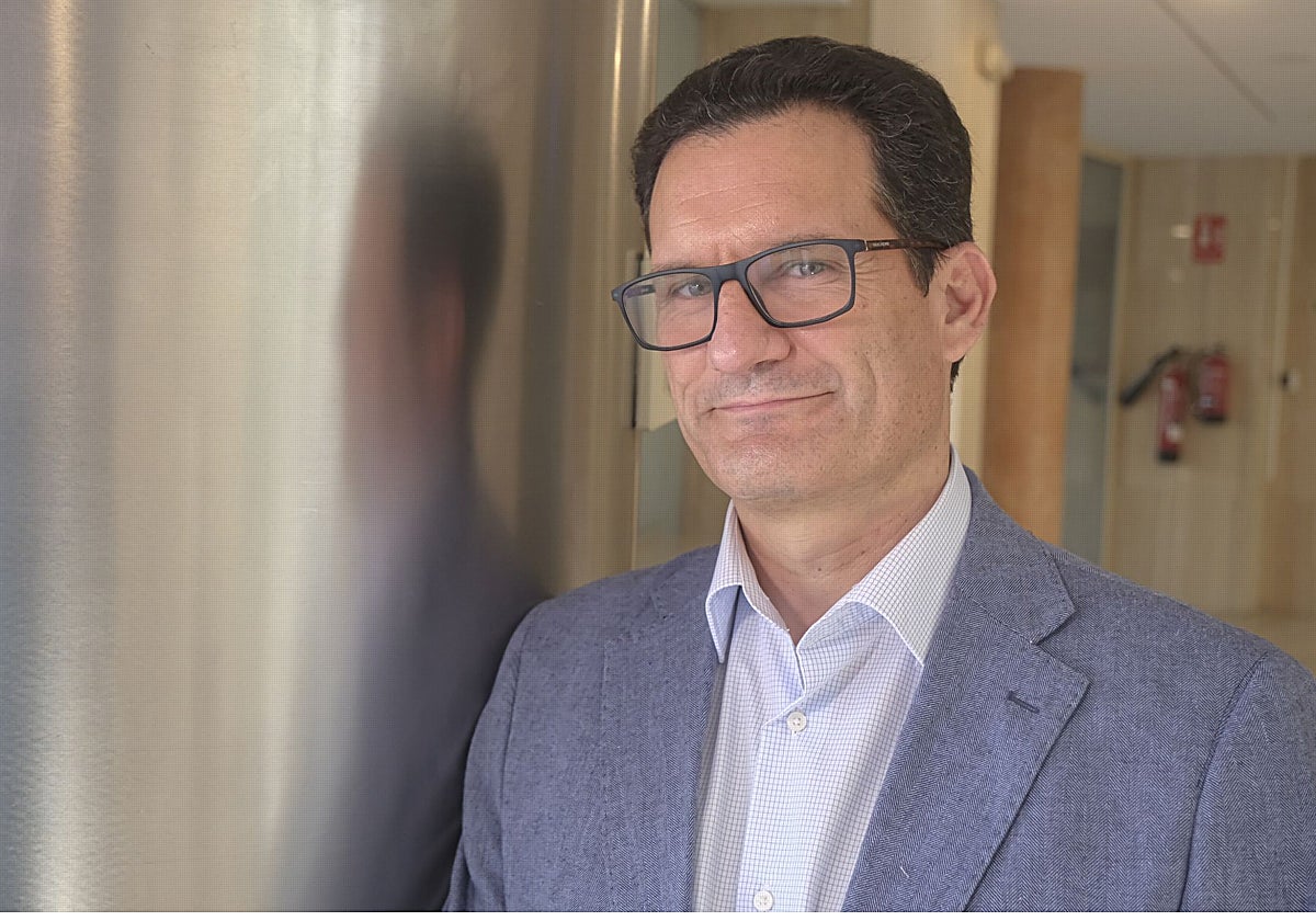 Juan González Meneses en la sede de ABC de Sevilla