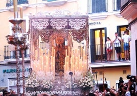 Sevilla celebra el día de la Virgen del Carmen con dos procesiones