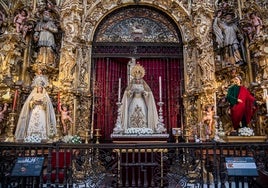 La Virgen de la Merced de Pasión, en el exterior de la capilla sacramental del Salvador