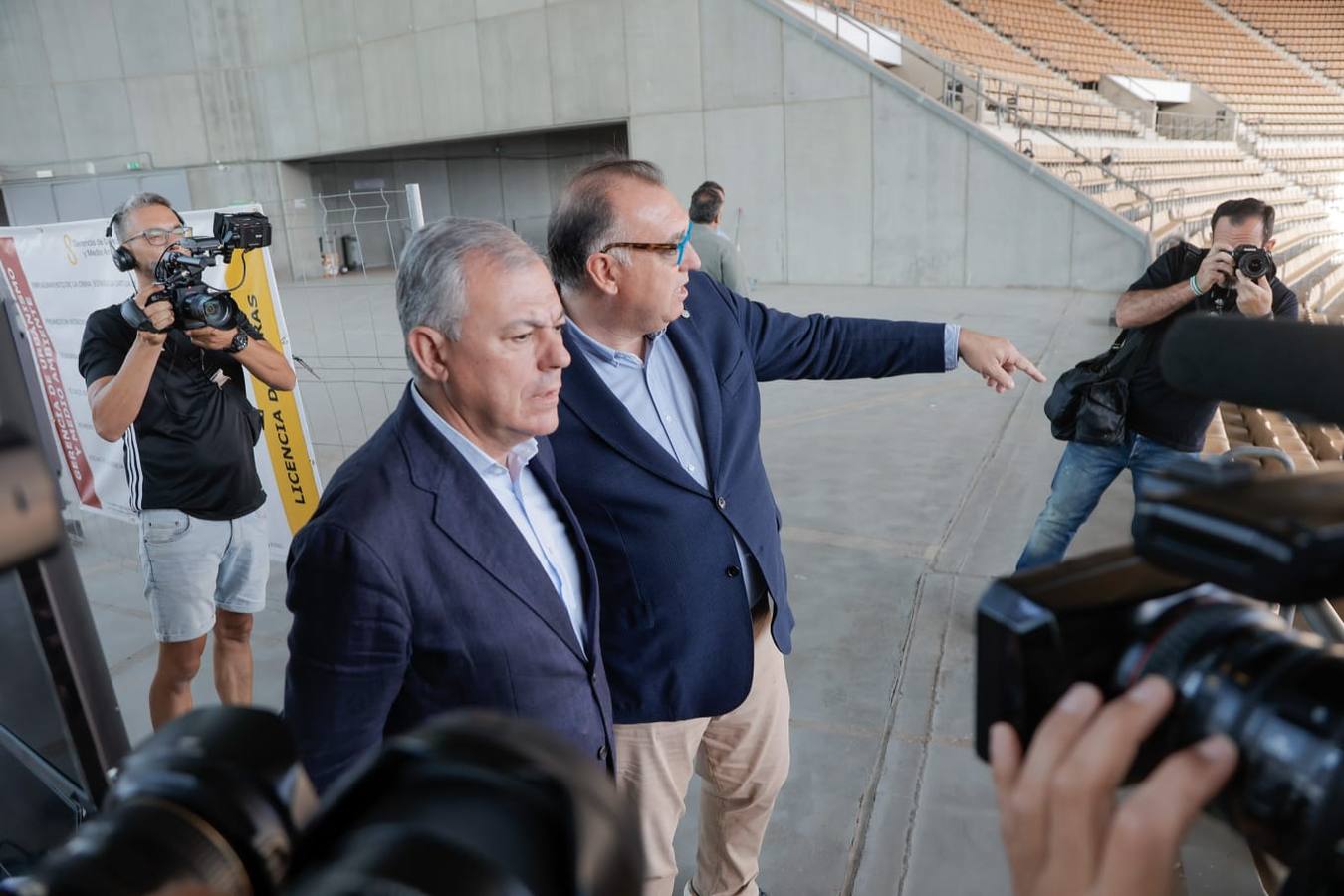 Obras en el Estadio de la Cartuja en su fase inicial