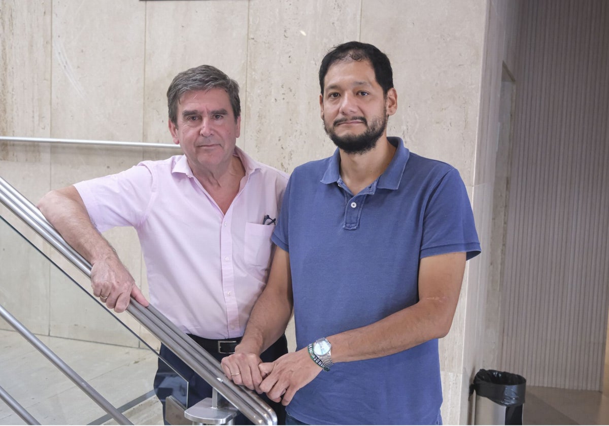 Los doctores Bartolomé Baena y Edmundo Cartagena, presidente y secretario de la Somapa