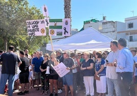 Convocan en Coria del Río una nueva movilización en demanda de soluciones frente a los mosquitos del virus del Nilo