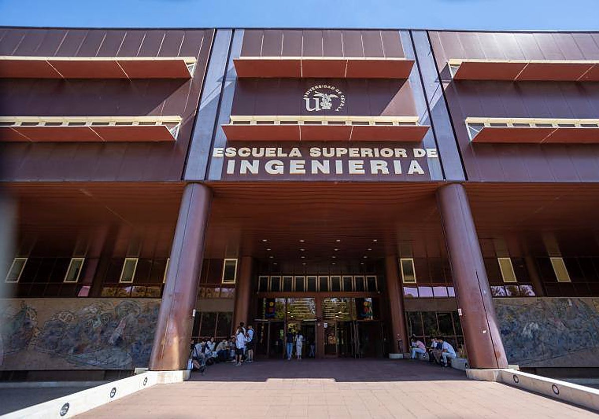 Fachada de la Escuela de Ingeniería de Sevilla