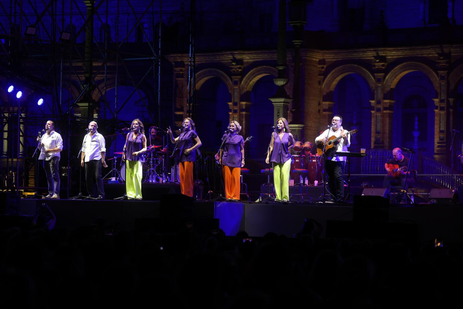Siempre Así, durante su concierto en Icónica Santalucía Sevilla Fest del pasado julio