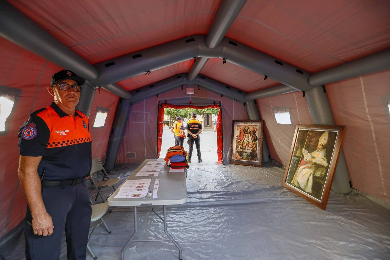 Simulacro de incendio en la Catedral a cargo del Batallón de Intervención en Emergencias II