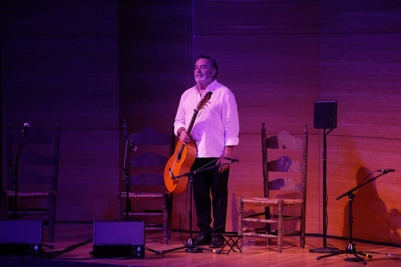 Manolo Franco recibió el calor de un público entregado a los sonidos de su guitarra