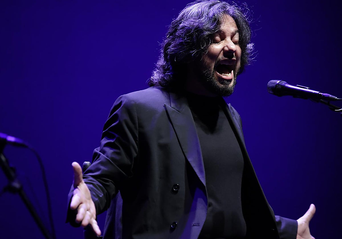 Momento de la actuación de El Turry & El Perrete dentro de la Bienal de Flamenco