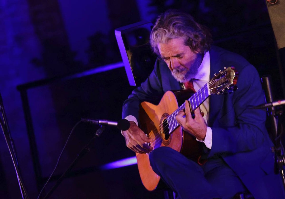 Un momento del concierto de guirtarra de Riqueni, dentro de la Bienal de Flamenco sevillana