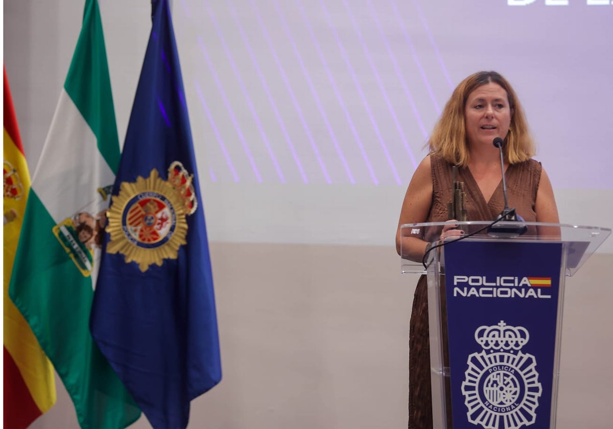 La periodista de ABC de Sevilla, Silvia Tubio, durante su inervención