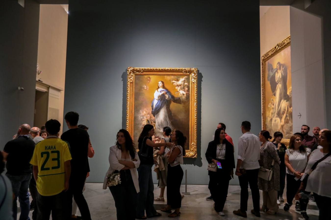 El Museo de Bellas Artes recibió cientos de visitas durante la noche