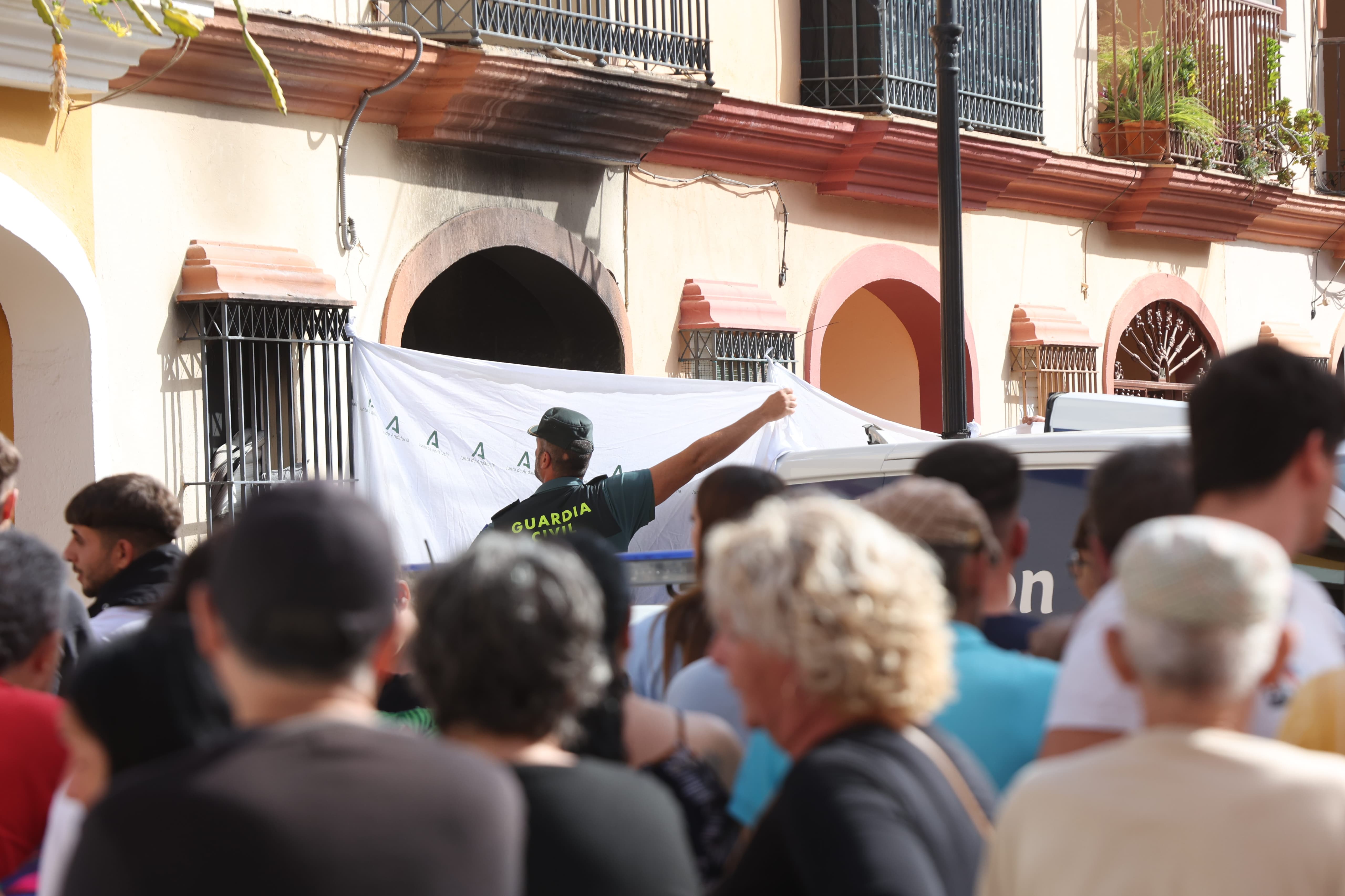 Imágenes que deja el trágico incendio de Guillena