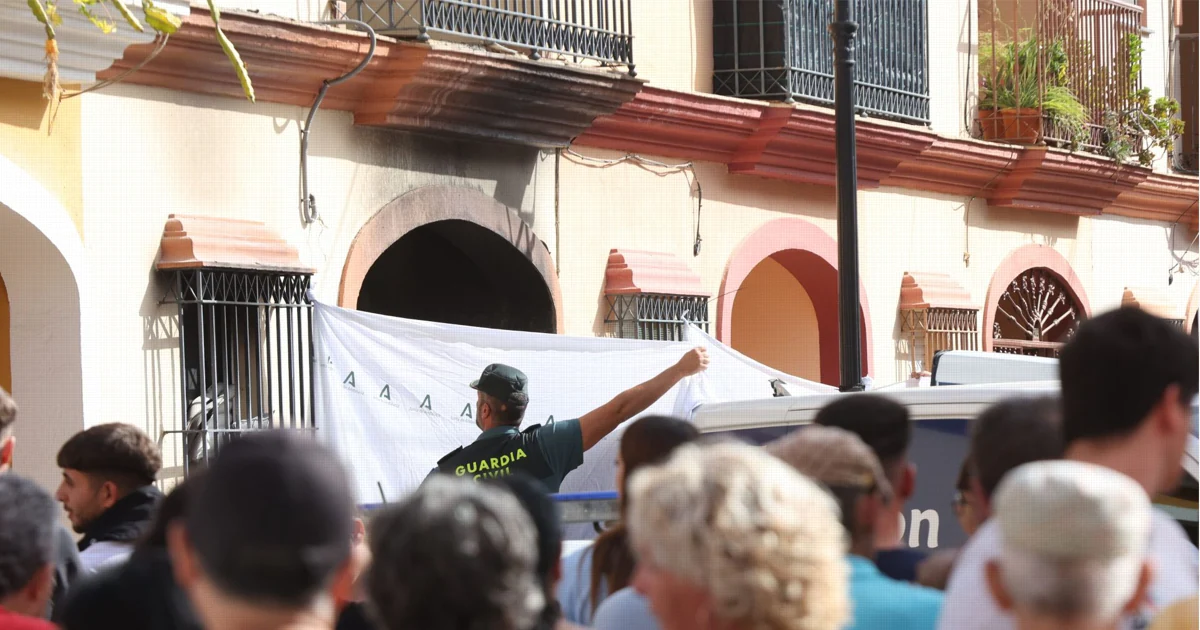 El alcalde de Guillena califica de «trágica pérdida» la muerte de la familia y dice que «será un día muy duro» (1/1)