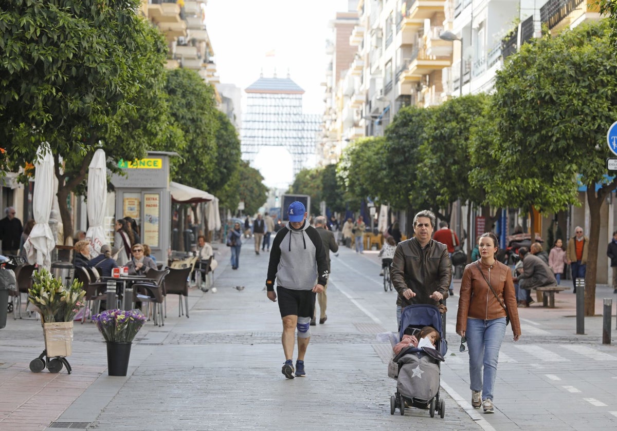 La calle Asunción es una de las principales arterias del barrio de Los Remedios