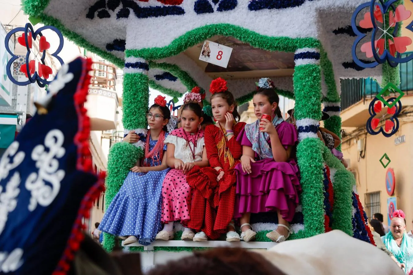 Uno de los momentos de la romería este domingo de la Virgen de Valme, acompañada de carrozas y fieles