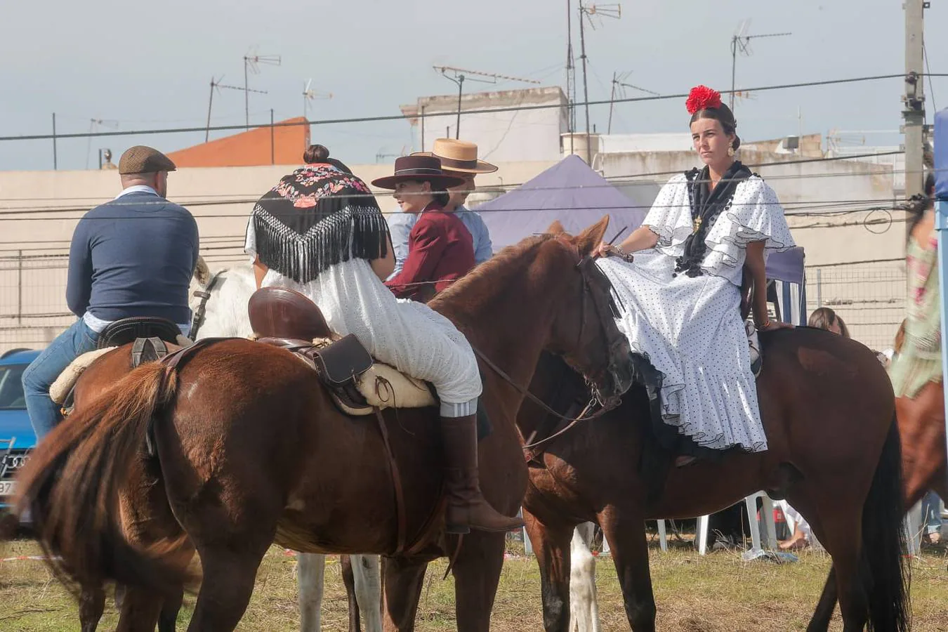 Uno de los momentos de la romería este domingo de la Virgen de Valme, acompañada de carrozas y fieles