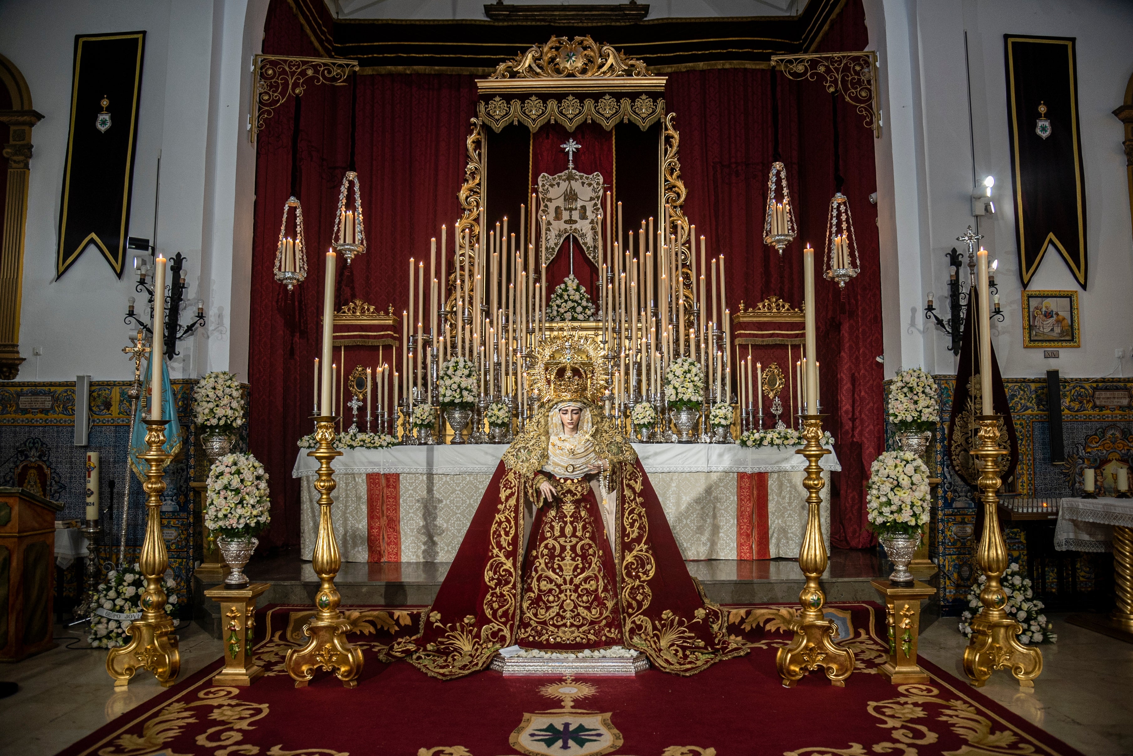 El besamanos de la Virgen de la Salud de San Gonzalo