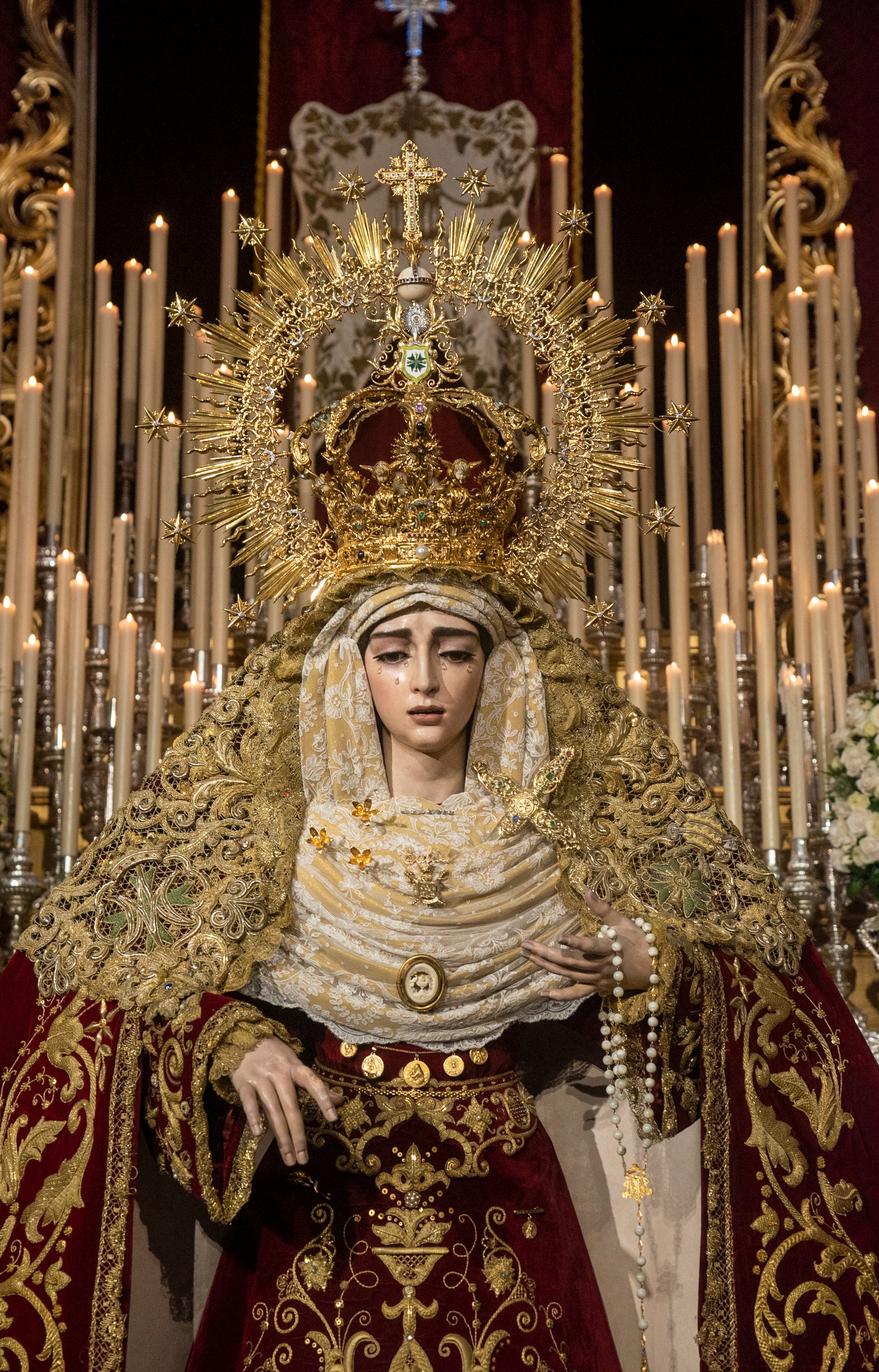 El besamanos de la Virgen de la Salud de San Gonzalo