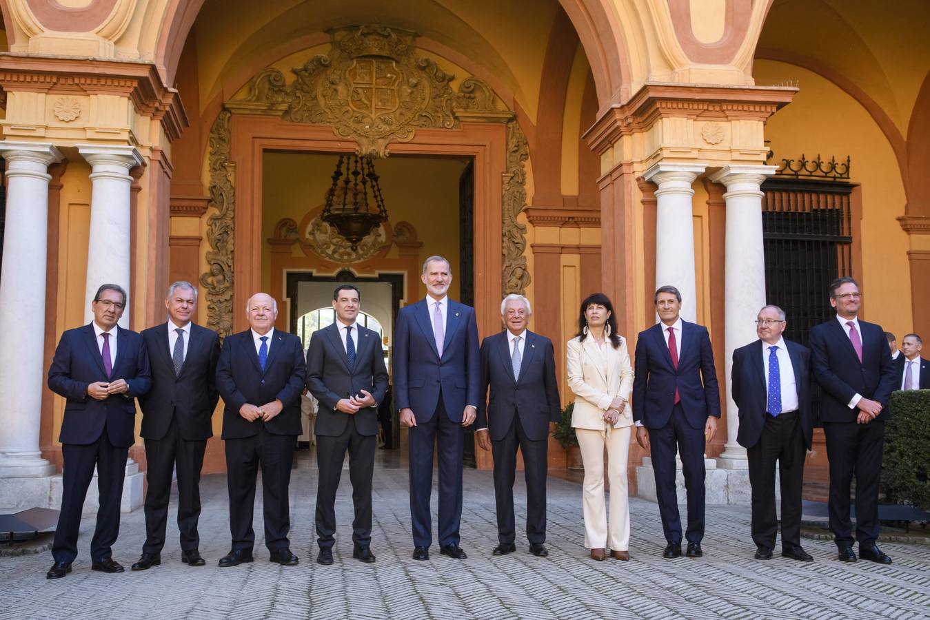 La entrega del premio Torre del Oro al Rey ha tenido lugar en el Real Alcázar de Sevilla