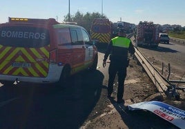 Un muerto en el aparatoso accidente en la SE-20 de Sevilla que obligó a cortar el tráfico