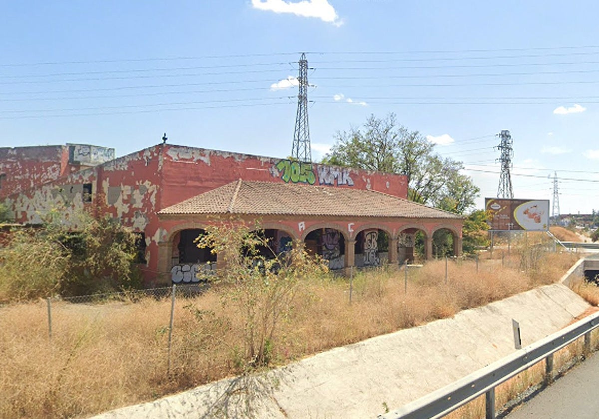 Club de carretera abandonado cerca de Dos Hermanas