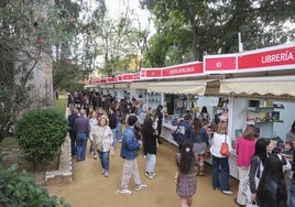 La Feria del Libro de Sevilla permanecerá cerrada este miércoles por las malas condiciones meteorológicas