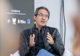 Juan Gabriel Vásquez clausura las actividades de la Feria del Libro de Sevilla