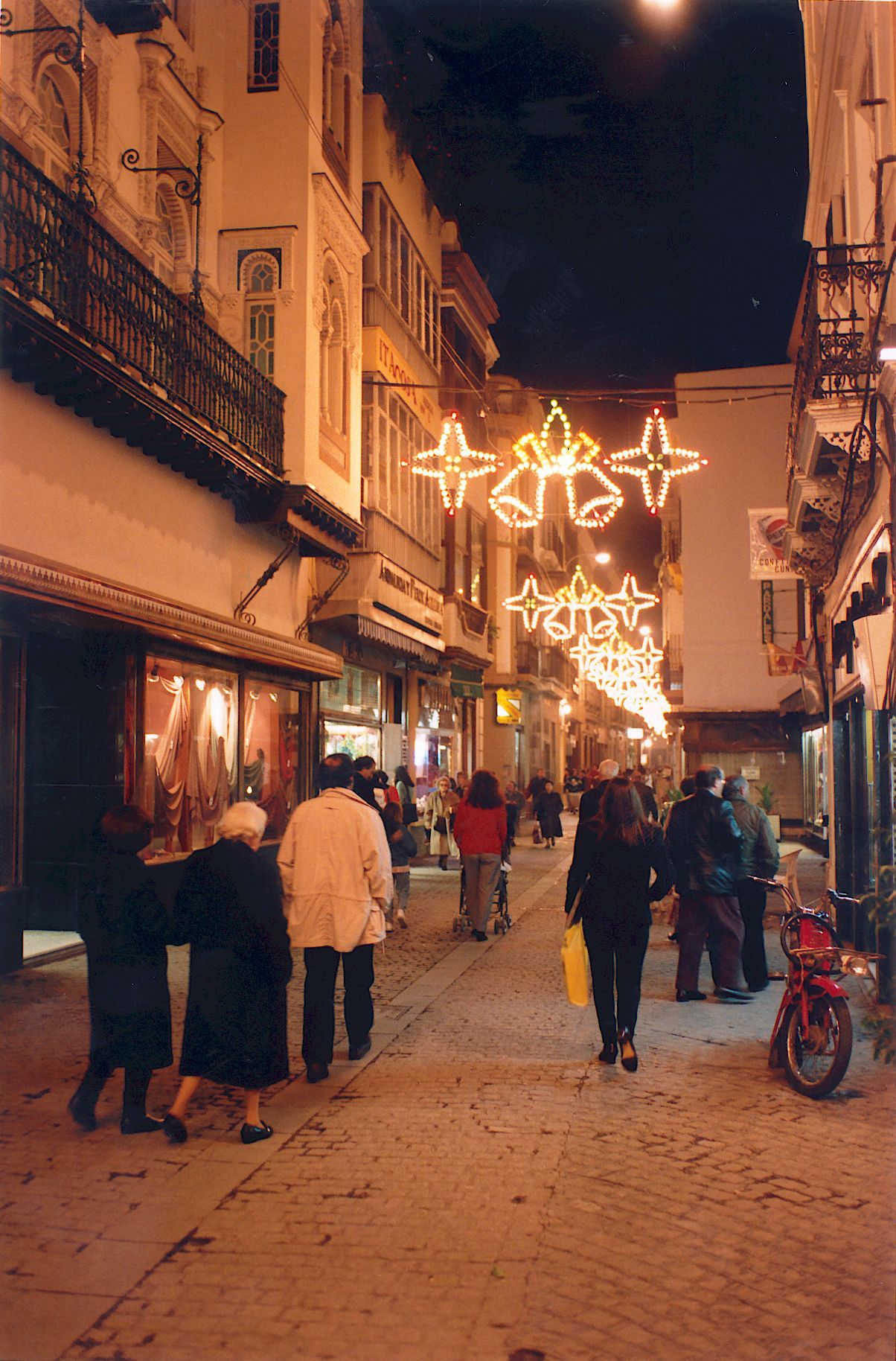 El alumbrado de la Navidad en Sevilla desde los años 80 hasta hoy