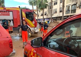 Un bombero de Dos Hermanas en Catarroja por la DANA: «El agotamiento psíquico supera al físico»