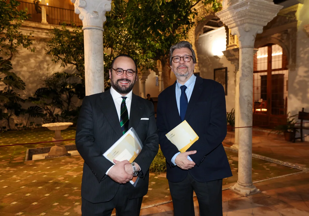 Ignacio Peyró e Ignacio Camacho, antes de su intervención en la Academia Sevillana de Buenas Letras