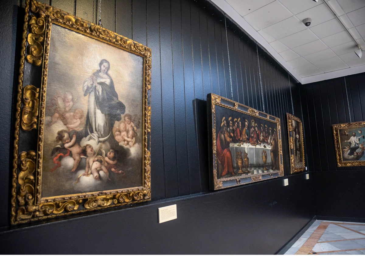 Detalle de la exposición de la Lanzada en el Mercantil