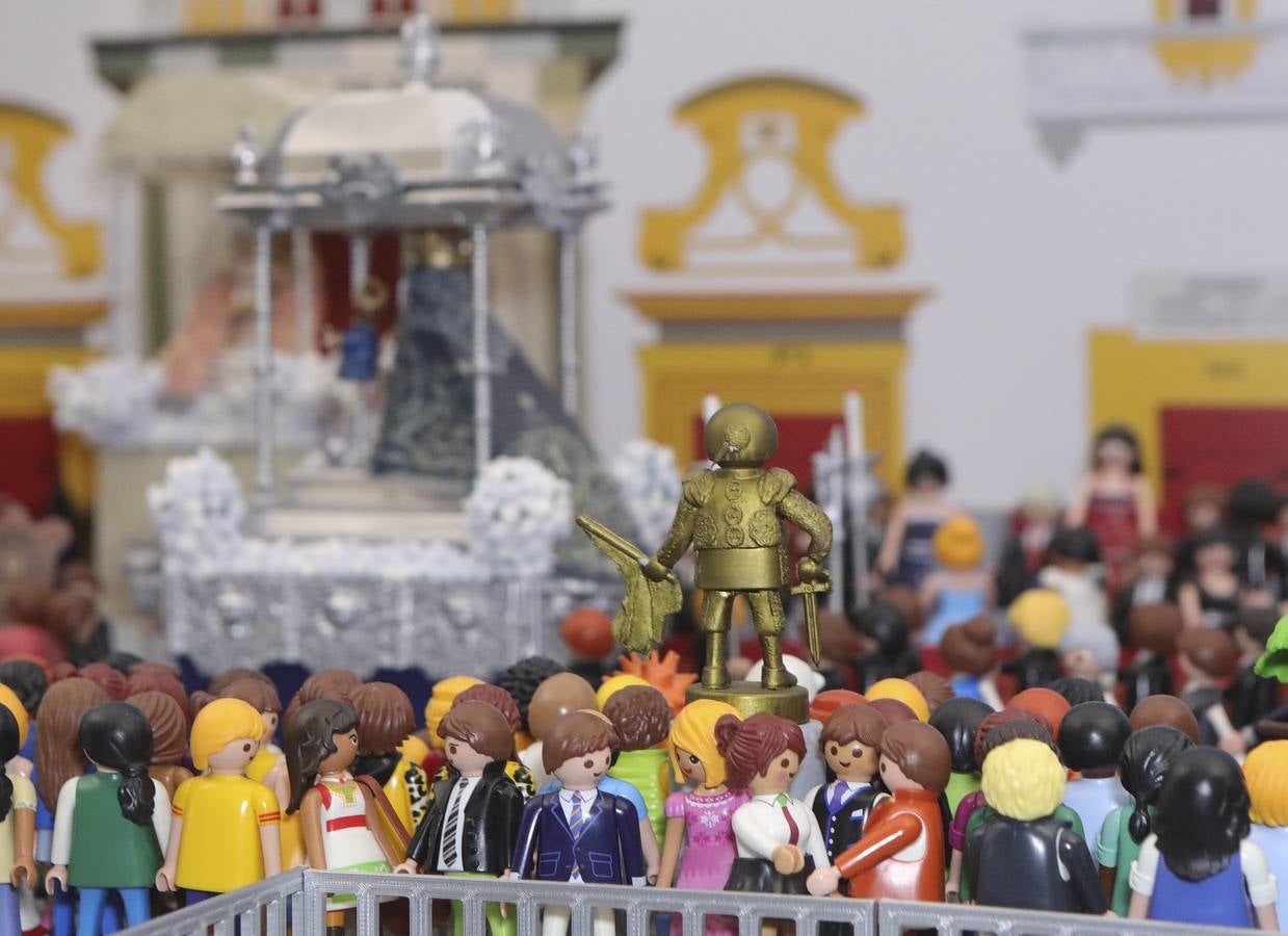 En la Magna de Playmobil se recrea lo que será esta procesión en diciembre en 14 metros de exposición