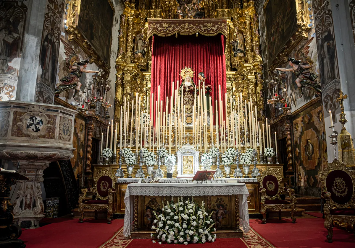 Altar de cultos de la Virgen de la Presentación del Calvario