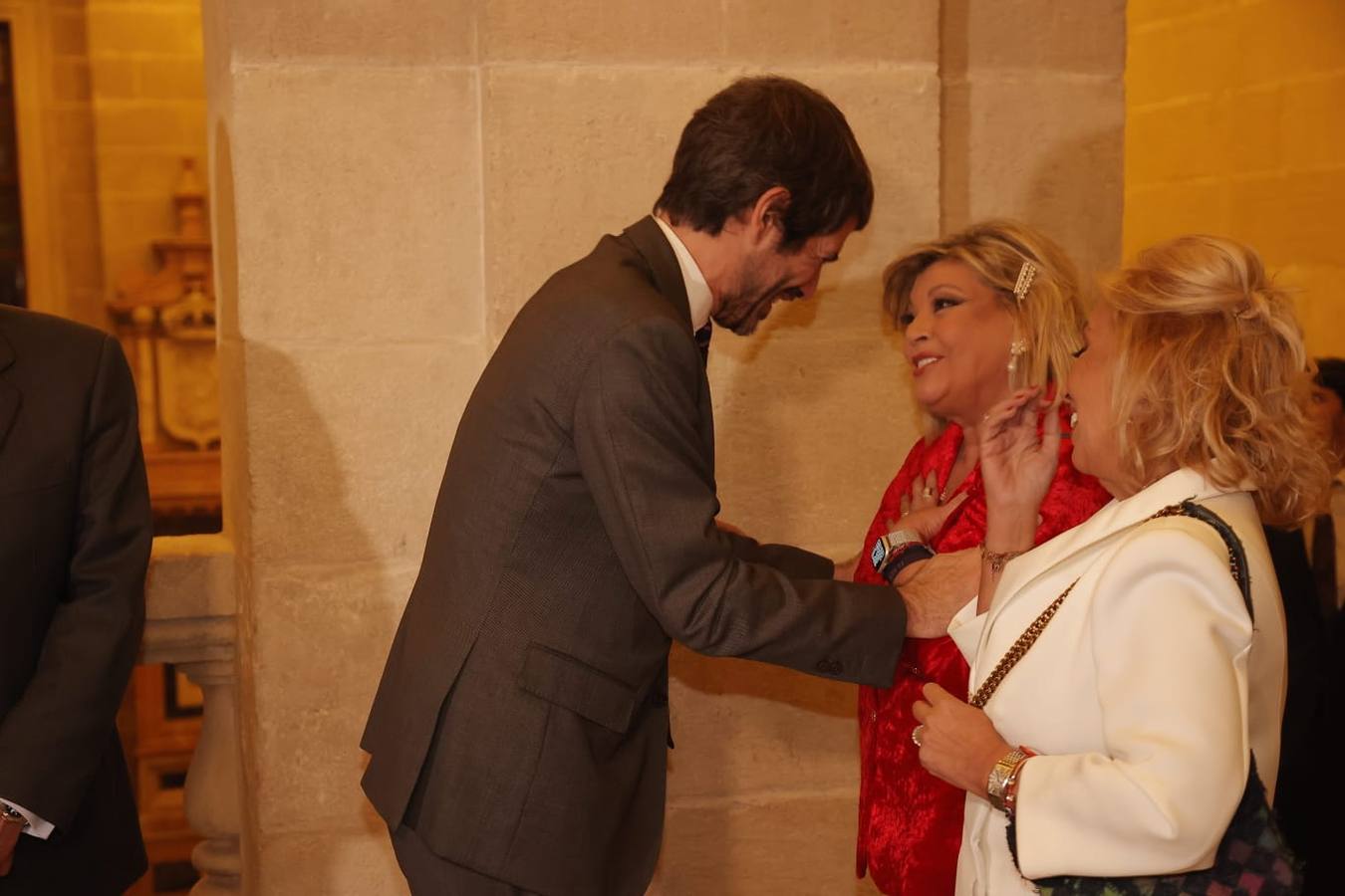 El ministro de Cultura recibe a los galardonados en la cena previa a la entrega de Medallas de este miércoles