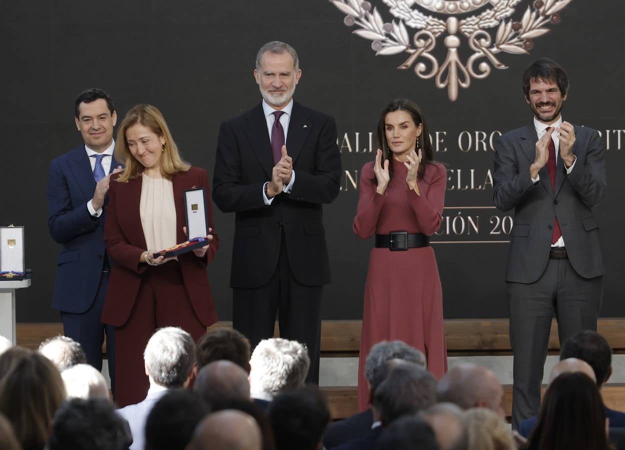 Acto de entrega de las Medallas de Bellas Artes celebrado en Sevilla