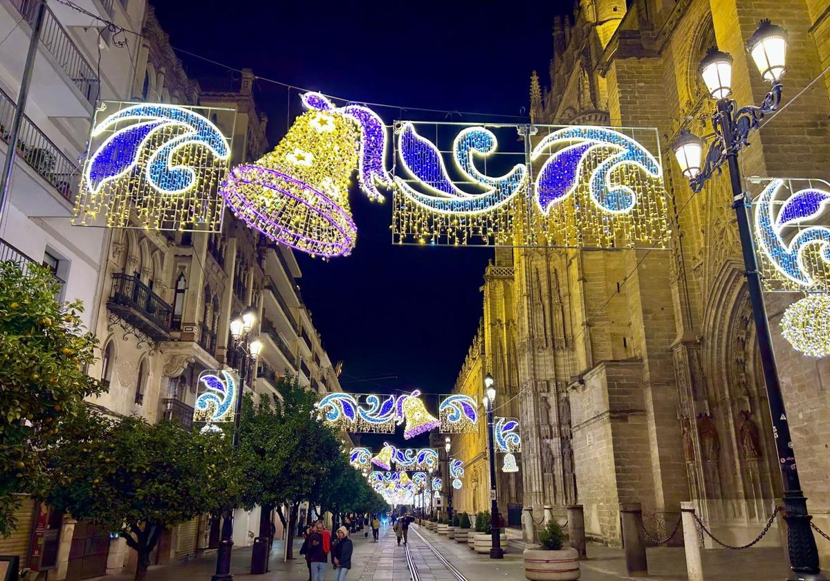 Un momento de la prueba de la iluminación navideña que se ha hecho este miércoles