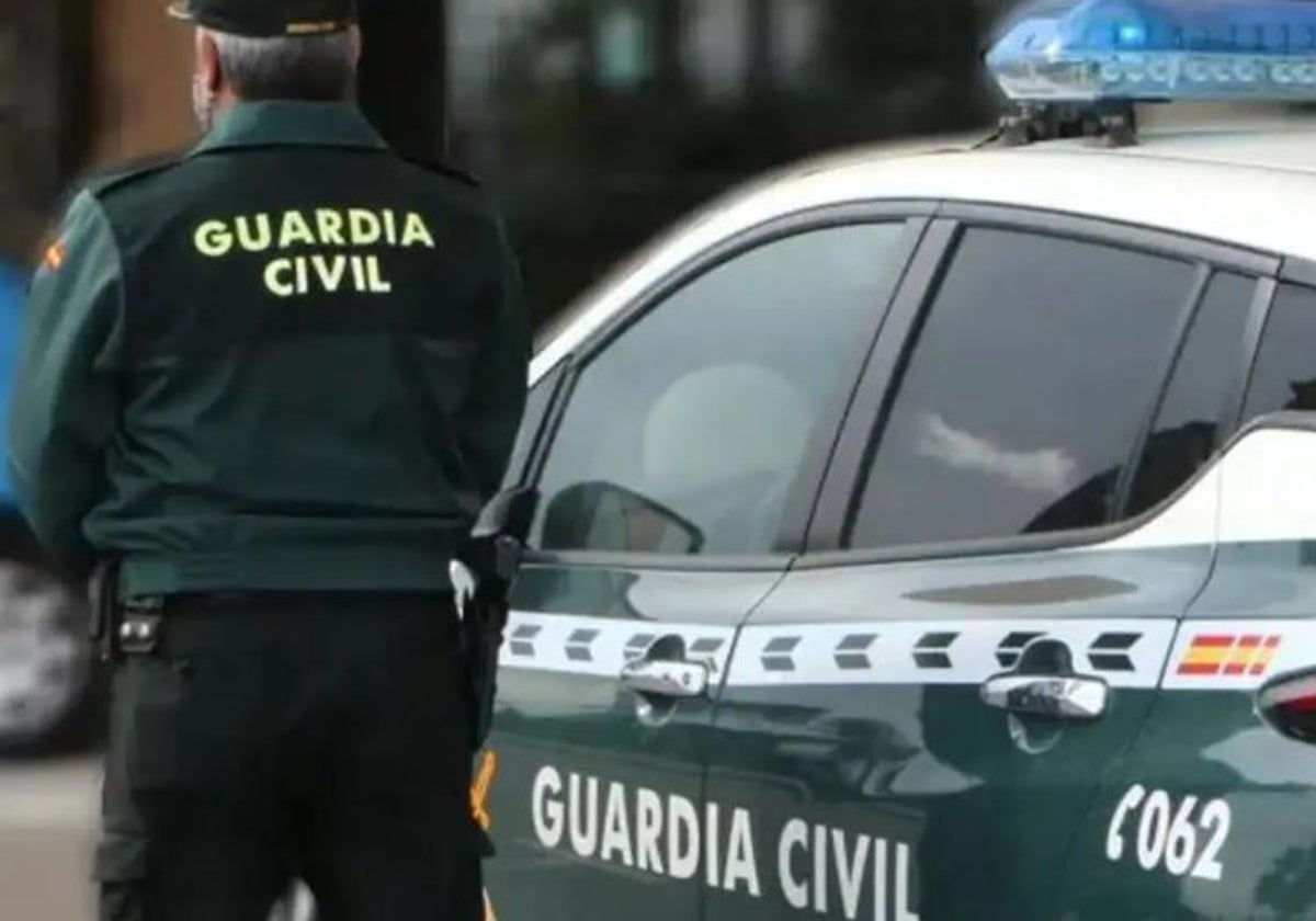 Un coche de la Guardia Civil