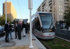 El metrocentro de Sevilla suma casi 15.000 usuarios al día desde que llega a Nervión