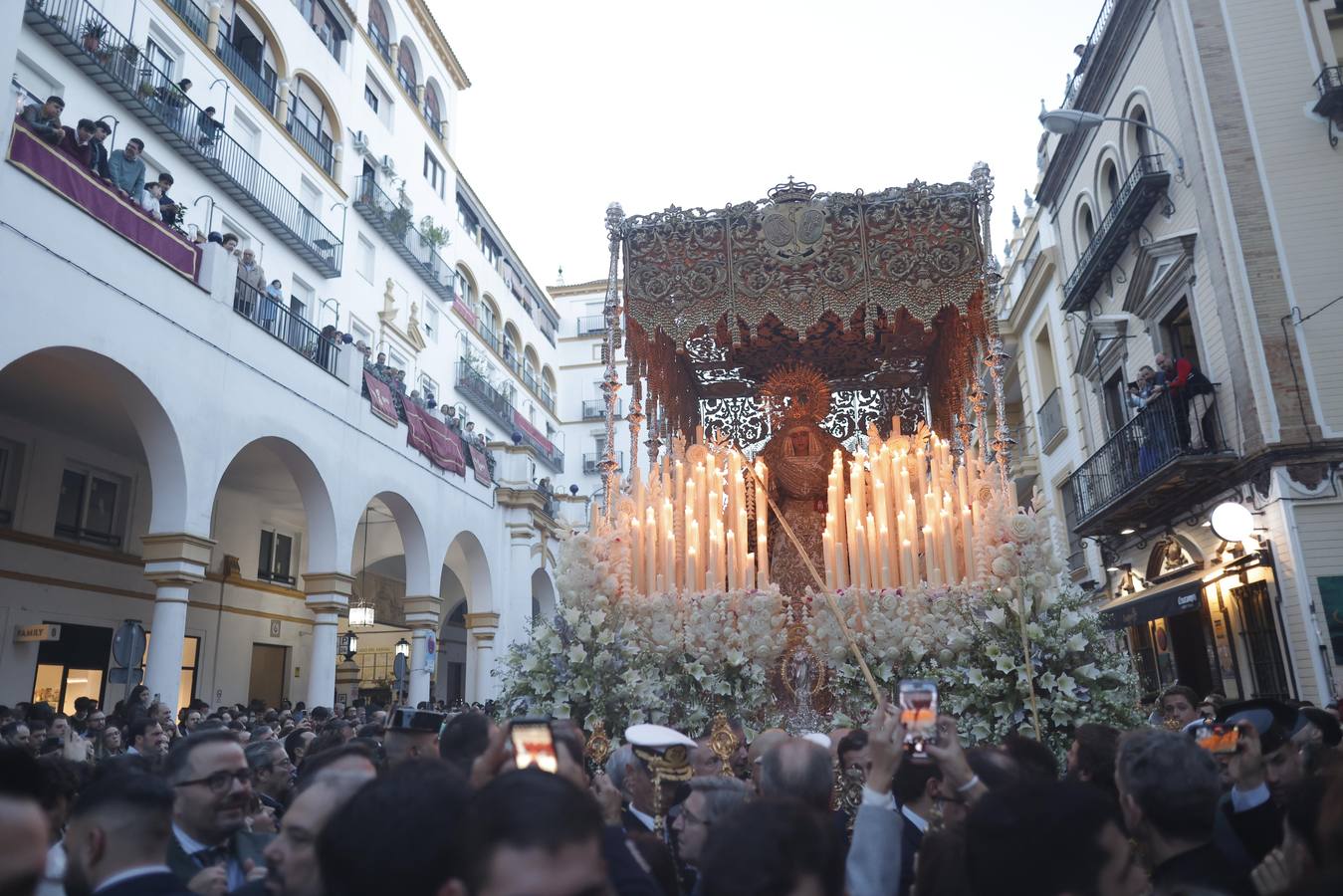 Traslado de la Esperanza de Triana a la Catedral