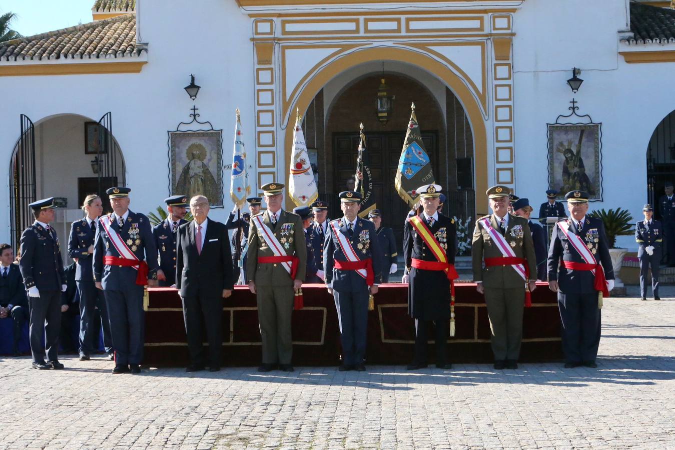 Un momento del acto militar celebrado este martes en el Acuartelamiento Aéreo de Tablada