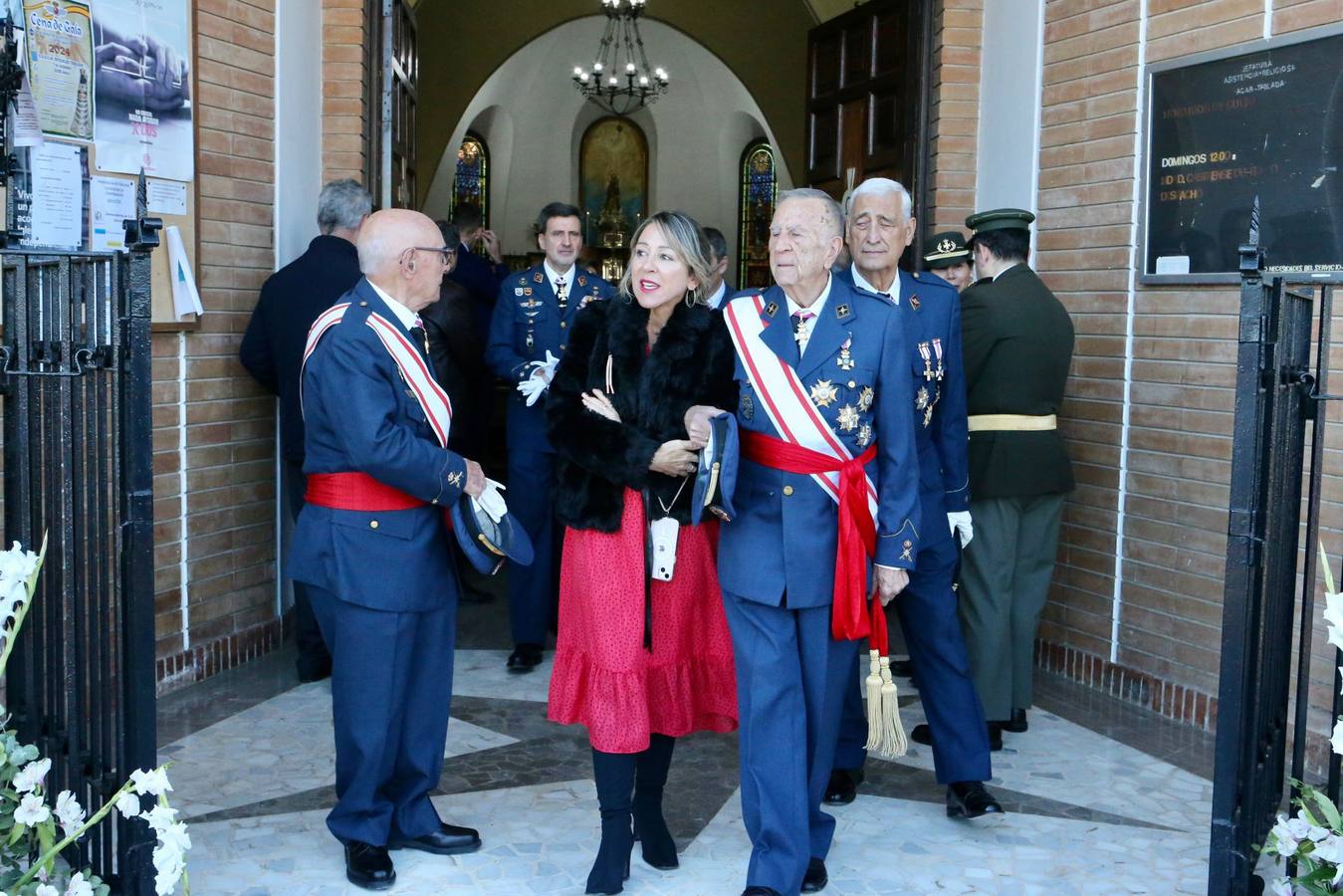 Un momento del acto militar celebrado este martes en el Acuartelamiento Aéreo de Tablada