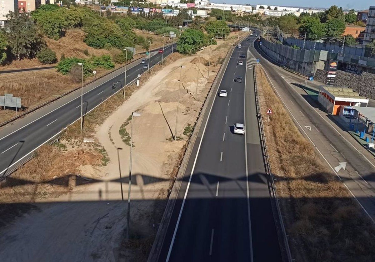 Las obras del carril Bus-VAO en  San Juan de Aznalfarache