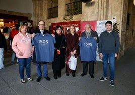 La Universidad de Sevilla regalará 1.505 camisetas a los miembros de la comunidad que donen alimentos