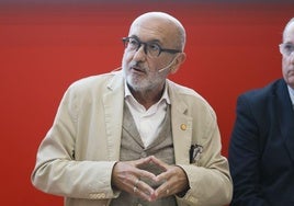Marchena acusa al rector de la Universidad de Sevilla de retrasar el estatuto para alargar su mandato